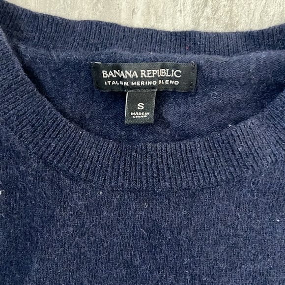 Banana Republic merino wool sweater - Picture 2 of 4